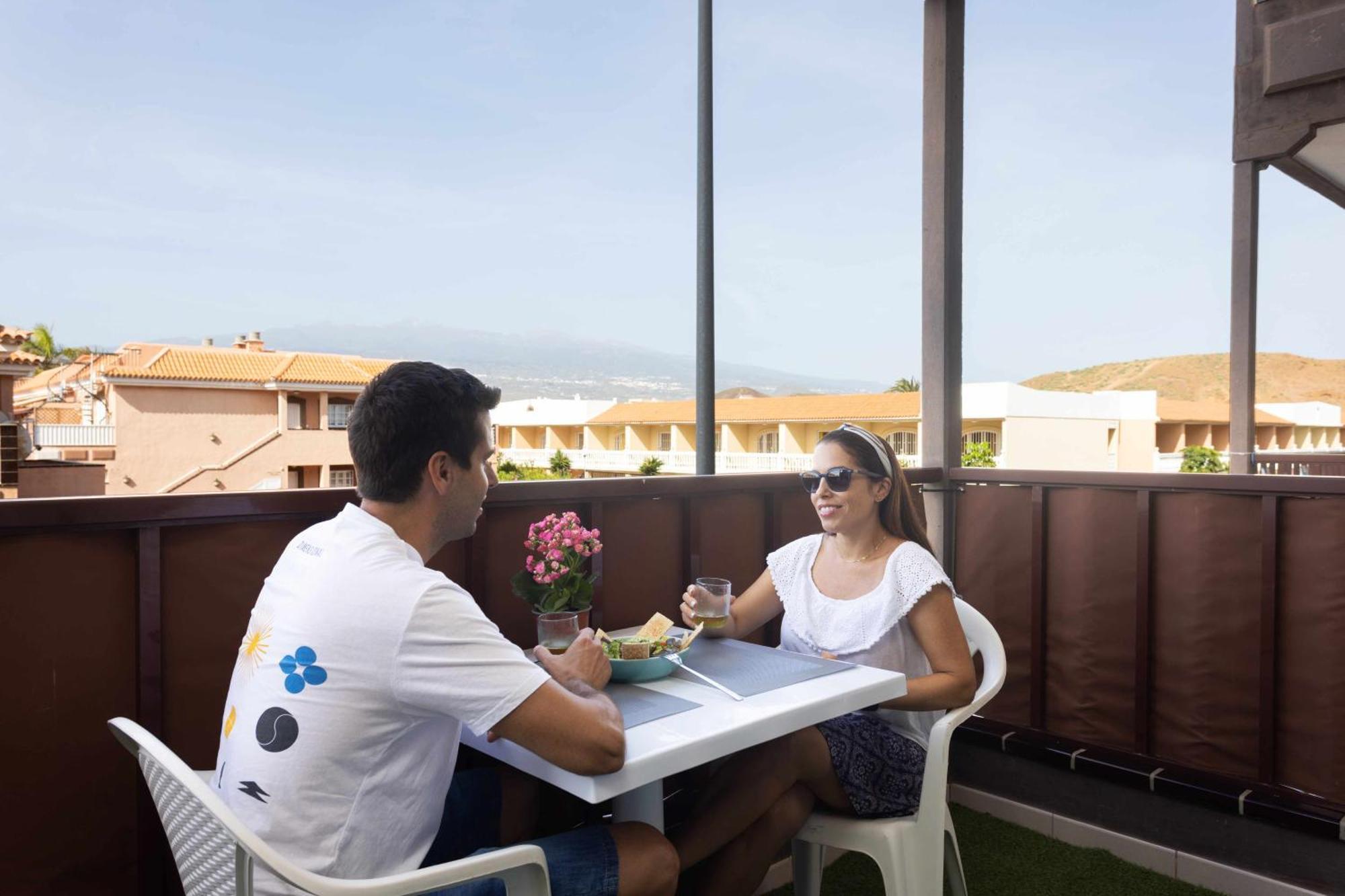 דירות קוסטה דל סילנסיו Agradable Piso Con Piscina & Playa Terraza Y Wifi מראה חיצוני תמונה