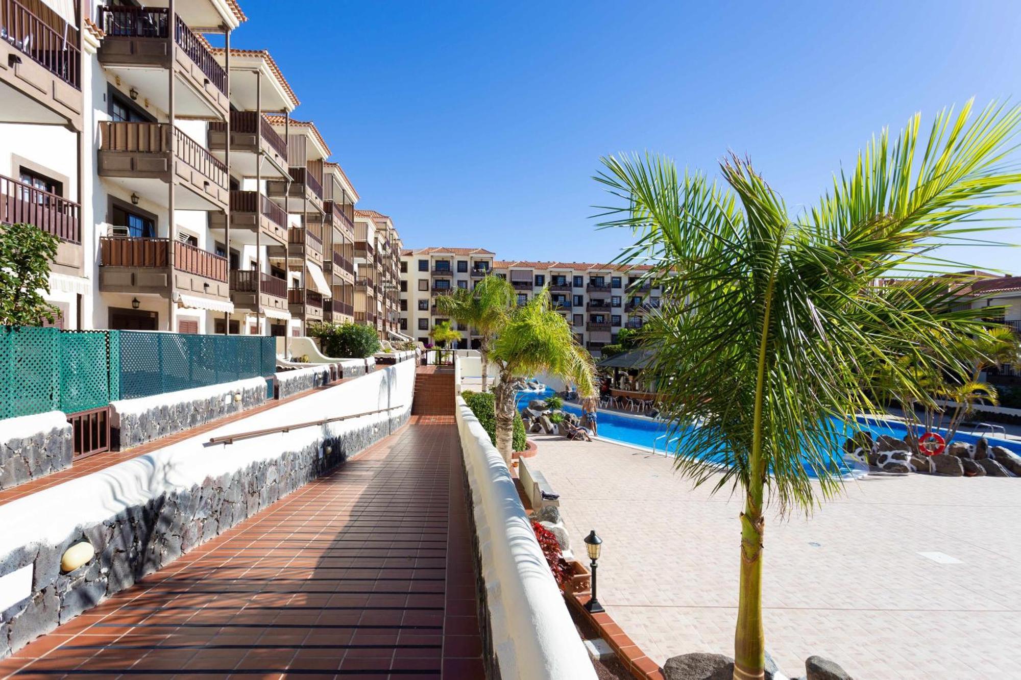 דירות קוסטה דל סילנסיו Agradable Piso Con Piscina & Playa Terraza Y Wifi מראה חיצוני תמונה